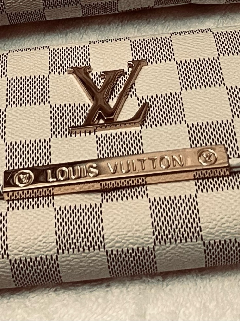 Inspired fashion handbag and Wallet Set in Cream and tan pristine condition ❤️LV